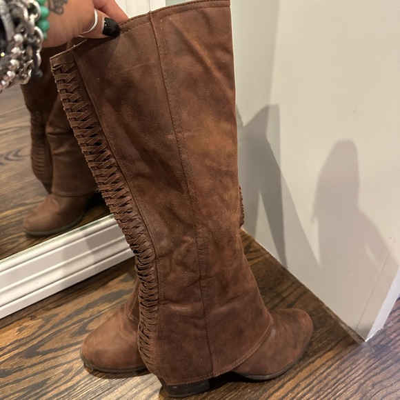 Stylish Brown Over the Knee Boots - Picture 5 of 8